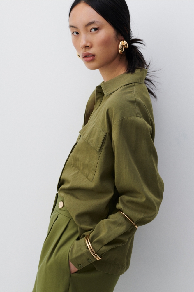 VIGITTA L/S POCKET LOOSE SHIRT 14103796 CAPULET OLIVE