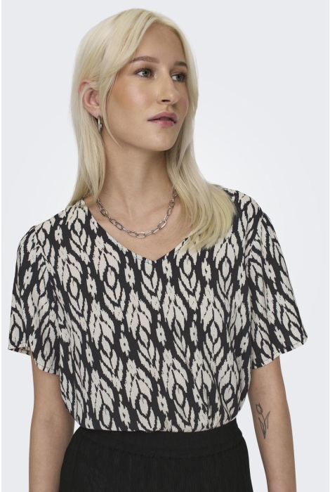 Only onlsusan s/s v-neck top wvn noos