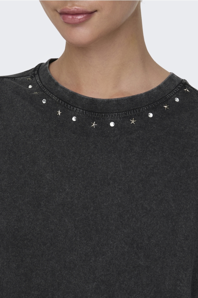 JDYCARLA S/S O-NECK STUD T-SHIRT JR 15346243 Phantom/NECKLINE