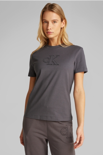 Calvin Klein T-shirt CK APPLIQUE REGULAR J20J225256 BOULEVARD PMP