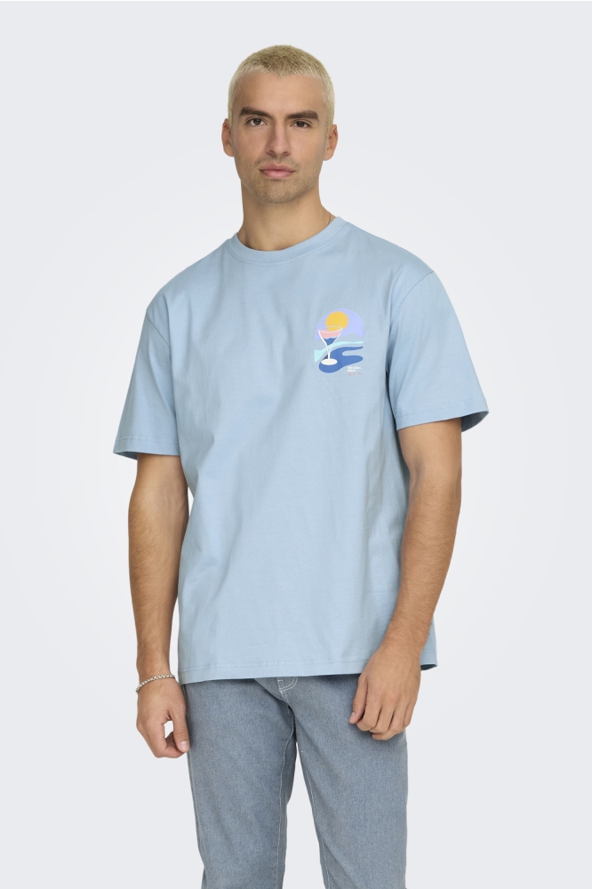 ONSPALM DAYS PRINT RLX SS TEE 22033417 POWDER BLUE/PALM DAYS