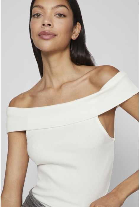 Vila visahia off shoulder top