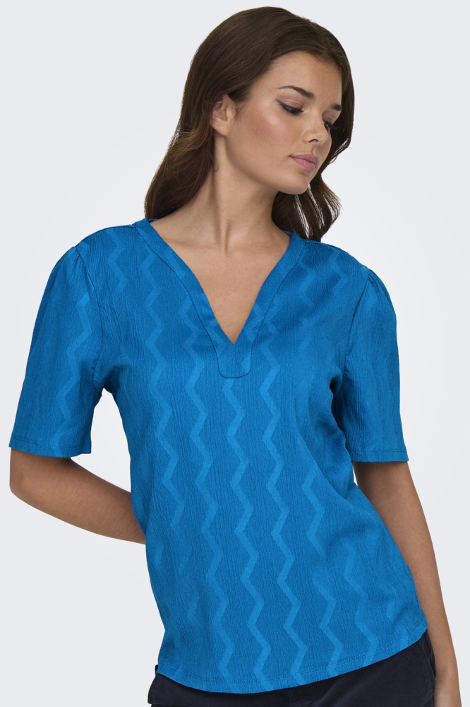 ONLDIA S/S V-NECK PLEAT TOP CS JRS 15333479 DIRECTOIRE BLUE