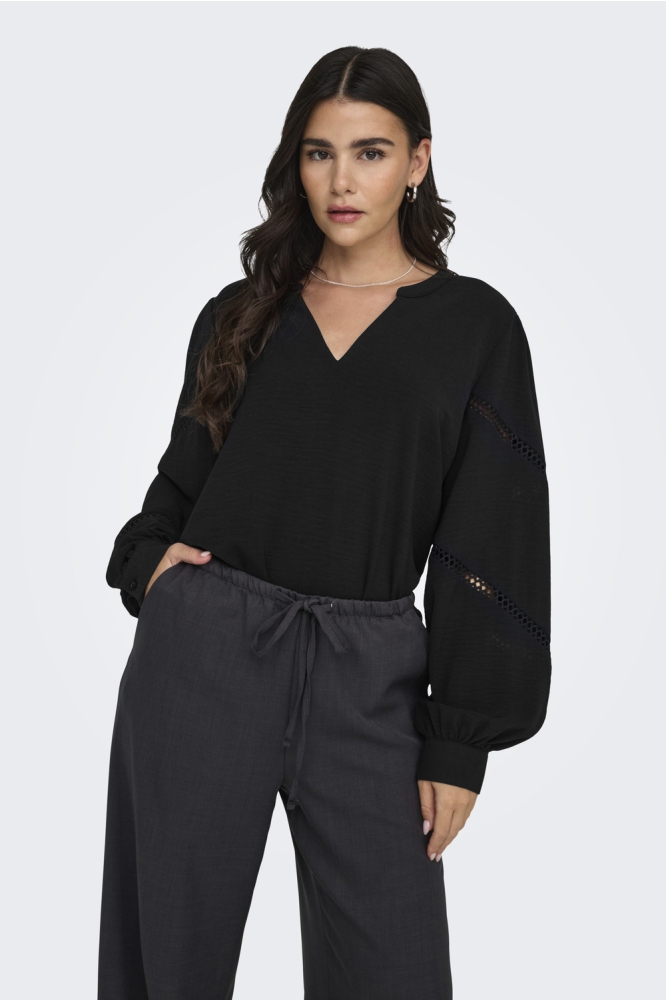 JDYLION L/S V-NECK VOLUME TOP WVN 15333336 BLACK