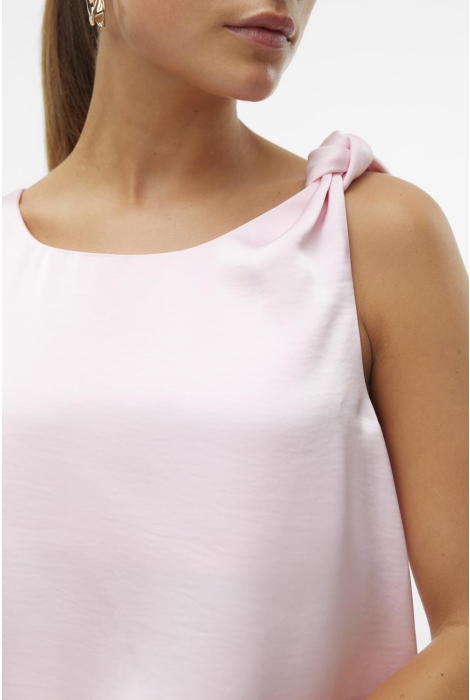 Vero Moda vmrita sl knot detail top wvn vip