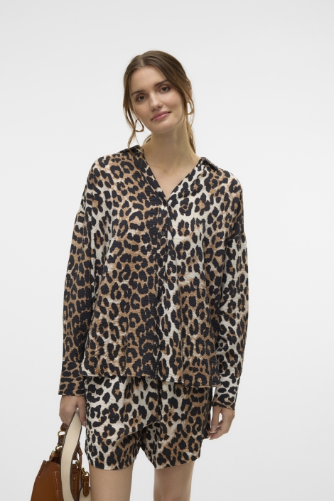 Vero Moda vmjosie ls oversize shirt wvn ga