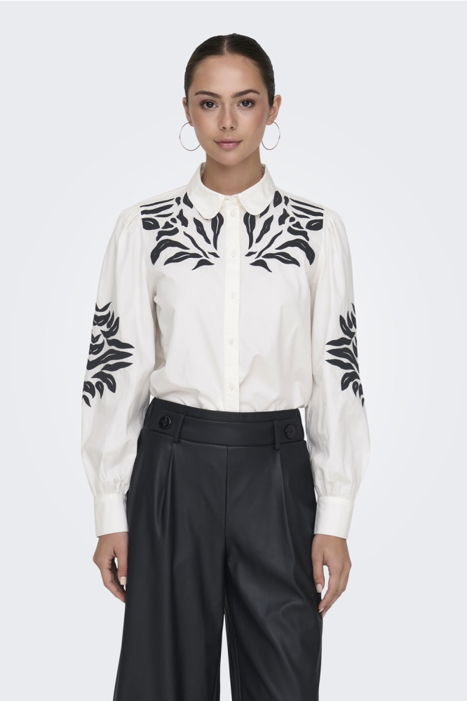 JDYLAURA L/S EMBROIDERY SHIRT WVN 15343792 Cloud Dancer/BLACK EMBR