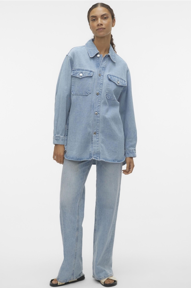 VMNAYA OVERSIZED DENIM SHIRT MIX NO 10306835 LIGHT BLUE DENIM