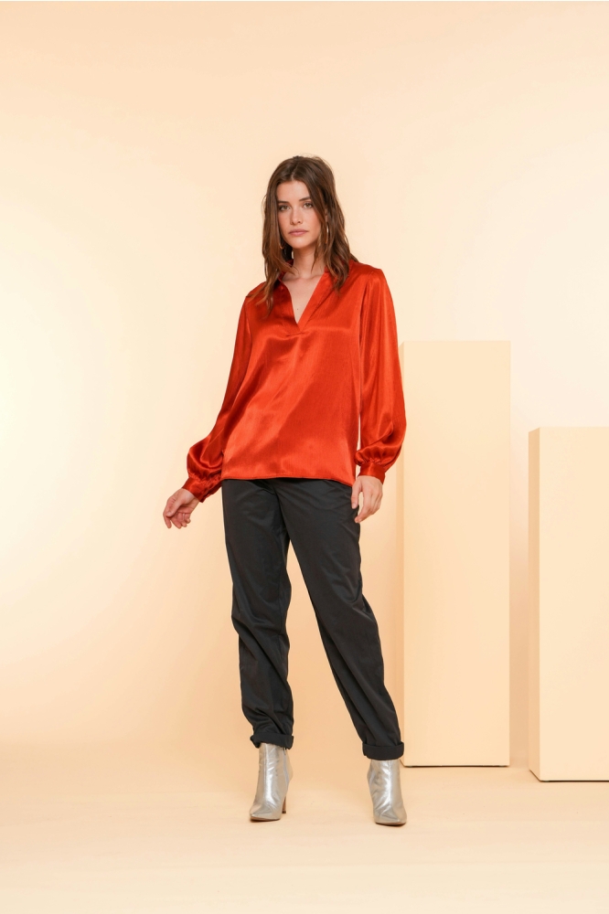 SATIN TOP MET V HALS 43540 14 705 rust