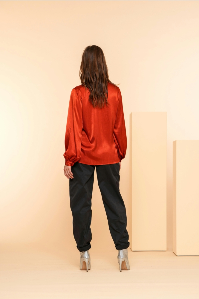 SATIN TOP MET V HALS 43540 14 705 rust