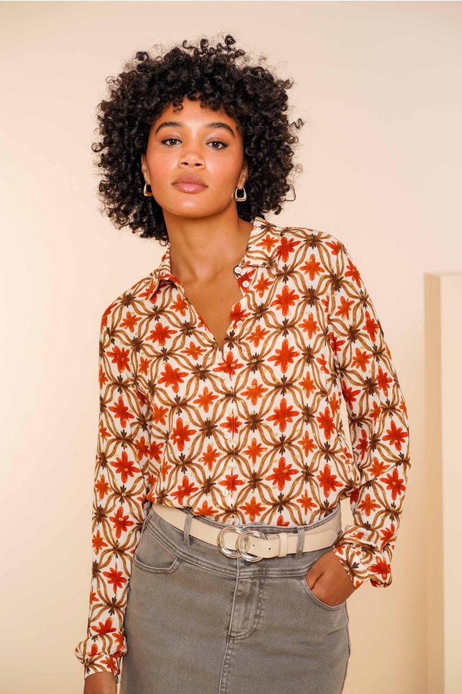 BLOUSE MET BLOEMENPRINT EN LUREX 43697 20 10 off-white/brick