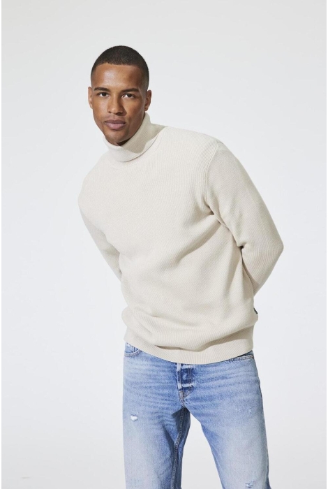 Only & Sons onsphil reg 12 struc roll neck knit