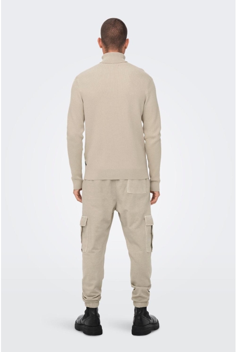 Only & Sons onsphil reg 12 struc roll neck knit