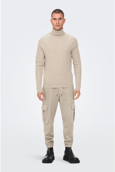 Only & Sons onsphil reg 12 struc roll neck knit