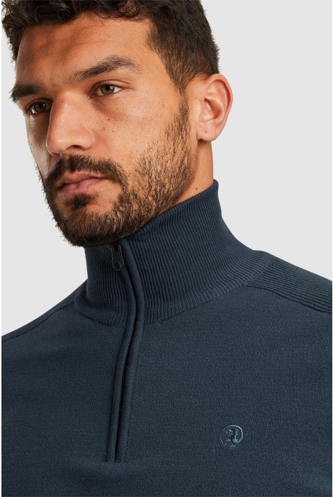 Cast Iron half zip collar essential cotton s