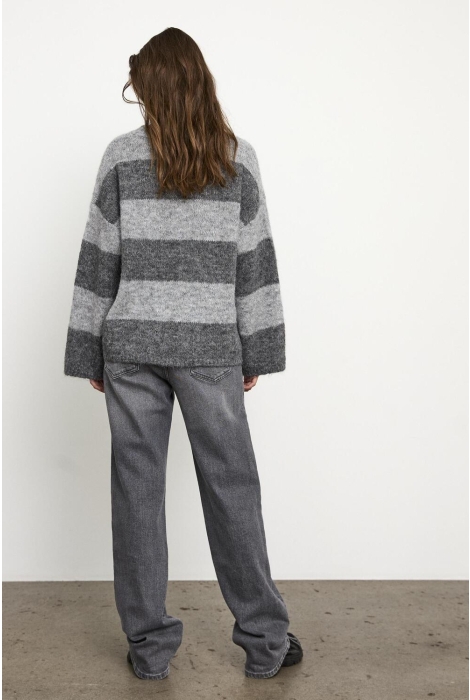 Noisy may nmsutton l/s oversize knit fwd noos