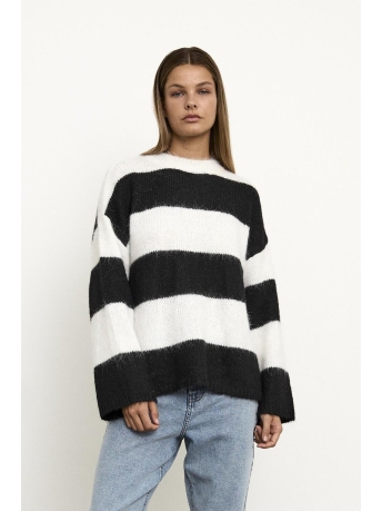 Noisy may Trui NMSUTTON L/S OVERSIZE KNIT NOOS 27031244 Eggnog black