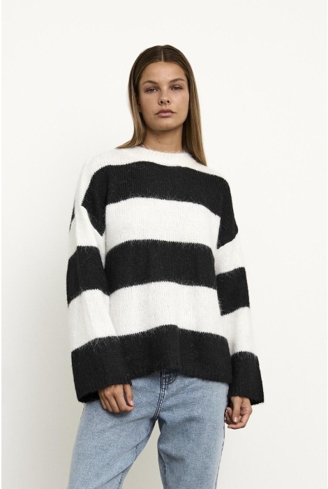 Noisy may nmsutton l/s oversize knit fwd noos