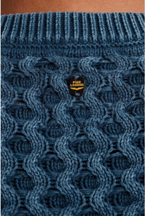 PME legend r-neck garment dye cable knit