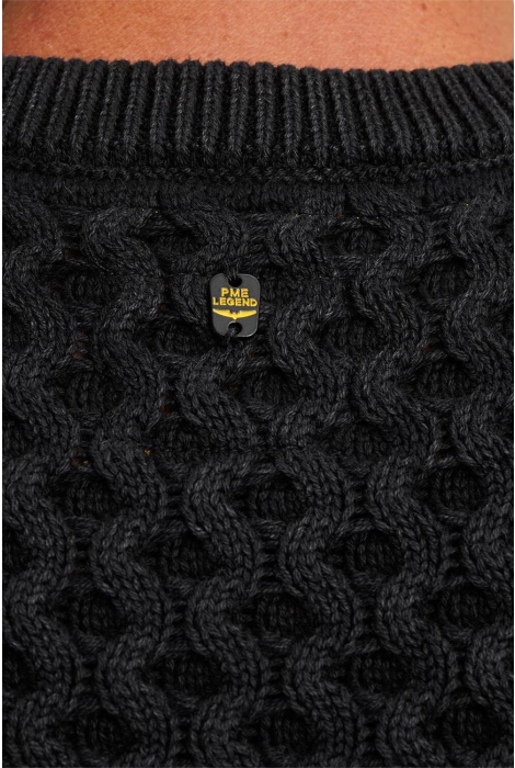 PME legend r-neck garment dye cable knit