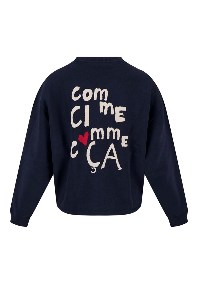 SWEATER MET TEKST 0304 139 2002 DONKERBLAUW