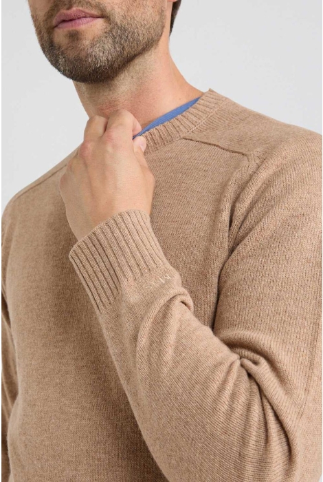 McGregor lambswool crew neck sweater