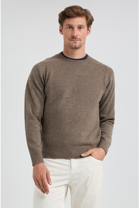 McGregor lambswool crew neck sweater