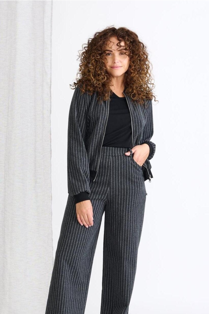 BAMBI PINSTRIPE 7225 001 ZWART