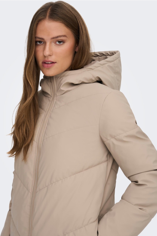 JDYULRIKKA WATER REP PUFFA OTW NOOS 15217556 SIMPLY TAUPE