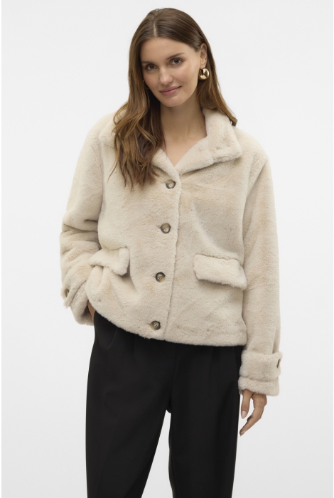 Vero Moda vmsonjaeva short faux fur jacket ga