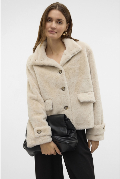 Vero Moda vmsonjaeva short faux fur jacket ga