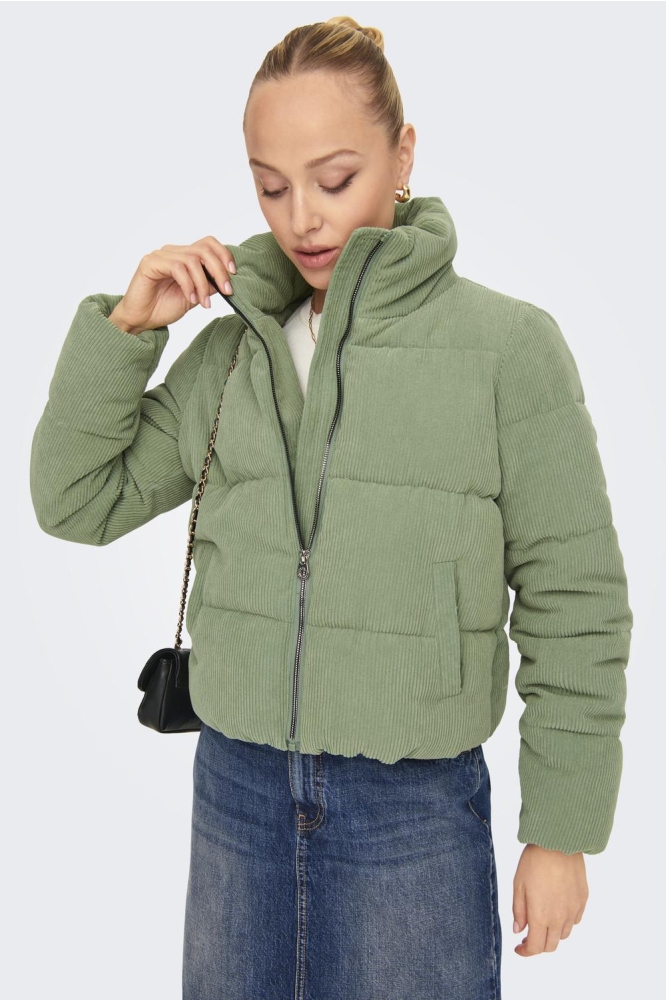 ONLNEWDOLLY CORDUROY PUFFER OTW NOO 15304768 HEDGE GREEN