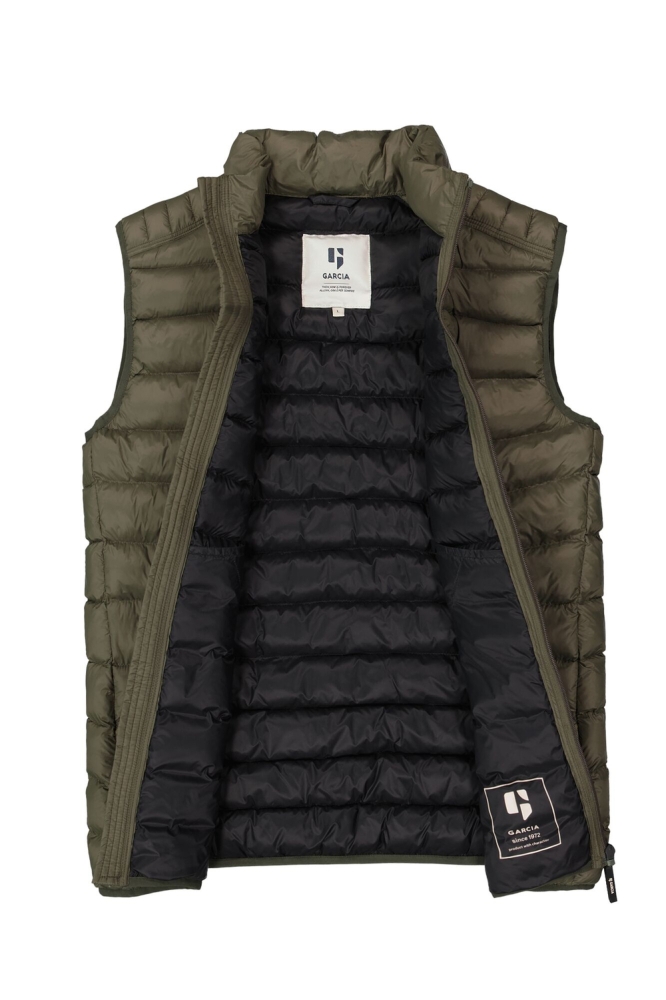 GEWATTEERDE BODYWARMER GJ410911 5424 CEDAR GREEN