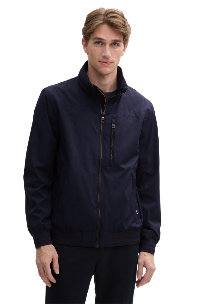 BLOUSON JAS MET CAPUCHON IN OPSTAANDE KRAAG 1044097XX10 10668