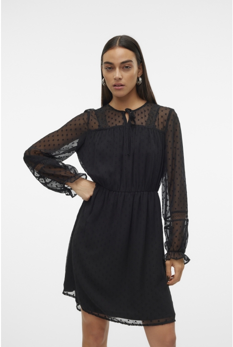 Vero Moda vmleah ls short lace dress wvn ga