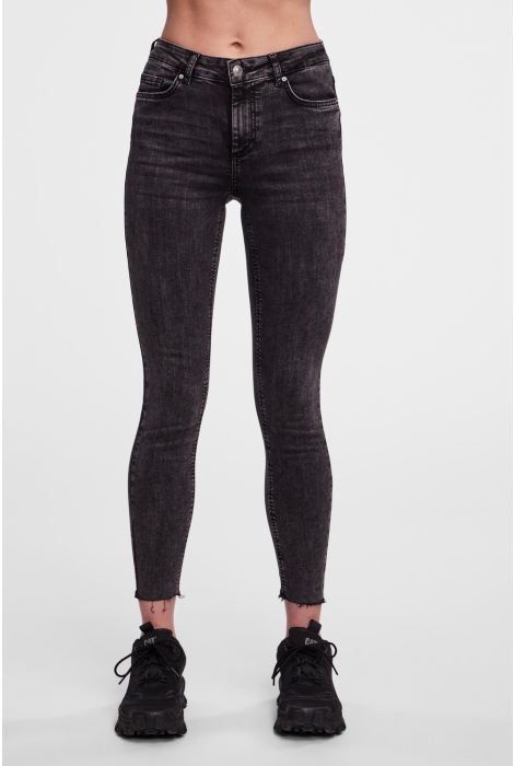 Sofia Jeans by Sofia Vergara Plus Size 90s Denim Jacket 