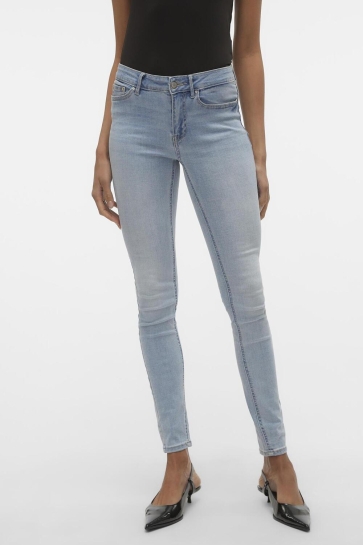 Dit is ook leuk van Vero Moda Jeans