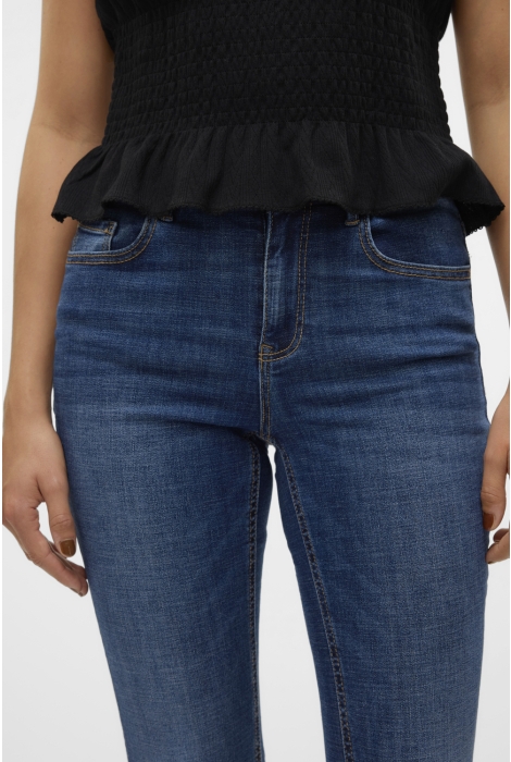 Vero Moda vmflash mr flared jeans li3110 ga n