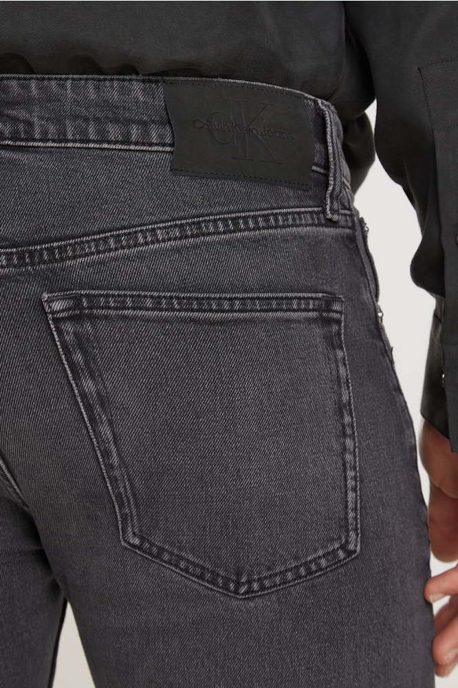 SLIM TAPER J30J326360 DENIM BLACK