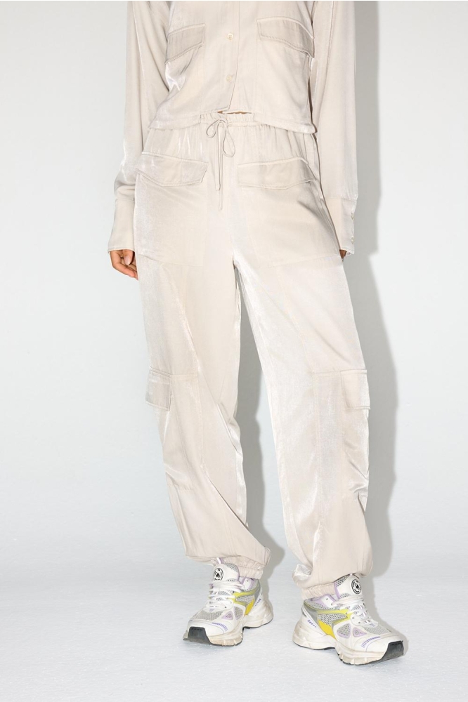 VIKKI LADIES WOVEN PANTS R2407130456 002 OFF WHITE