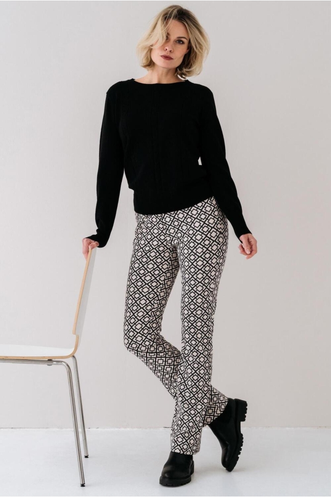 PATTI BROEK FA24 PAT 310 BLACK WHITE GEO