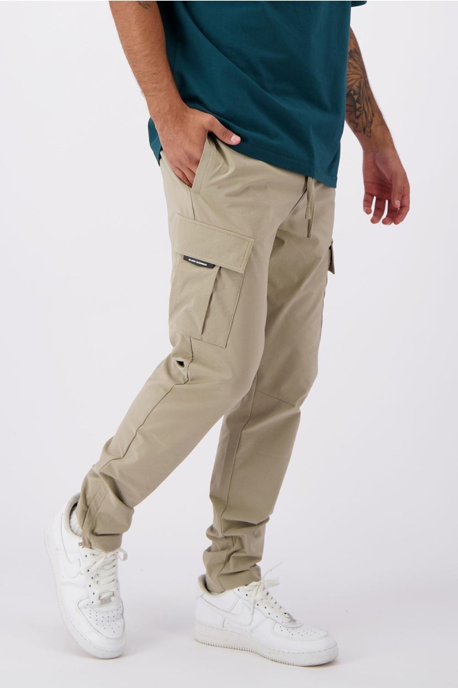 TECH CARGO PANTS 1 224 4 20 SAND