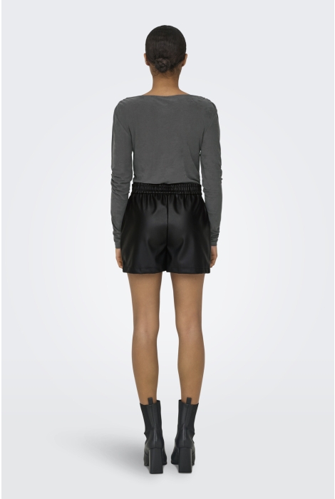 Jacqueline de Yong jdyalaia mw faux leather shorts pnt